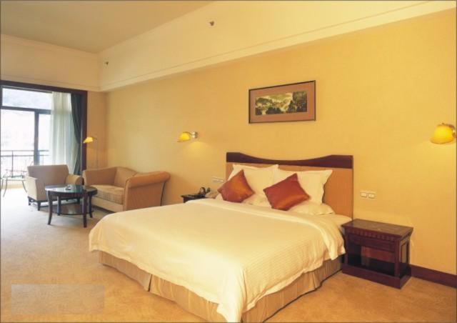 Phoenix Hotel Wuyi Цзянмынь Номер фото