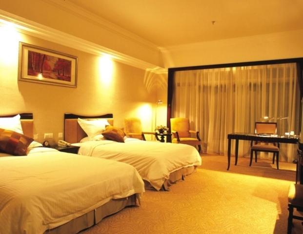 Phoenix Hotel Wuyi Цзянмынь Номер фото