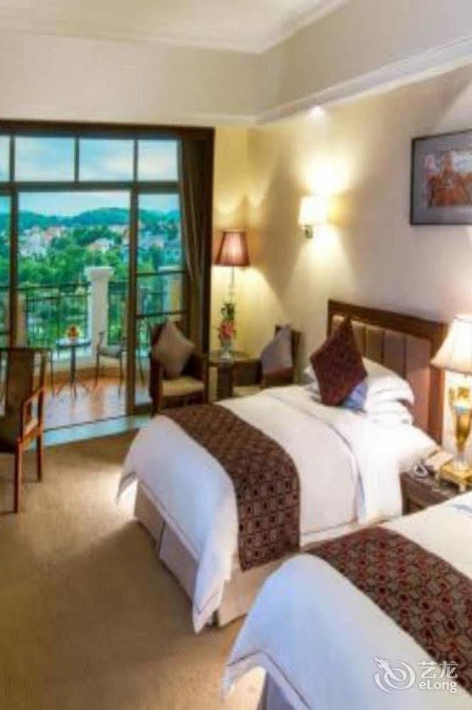 Phoenix Hotel Wuyi Цзянмынь Экстерьер фото